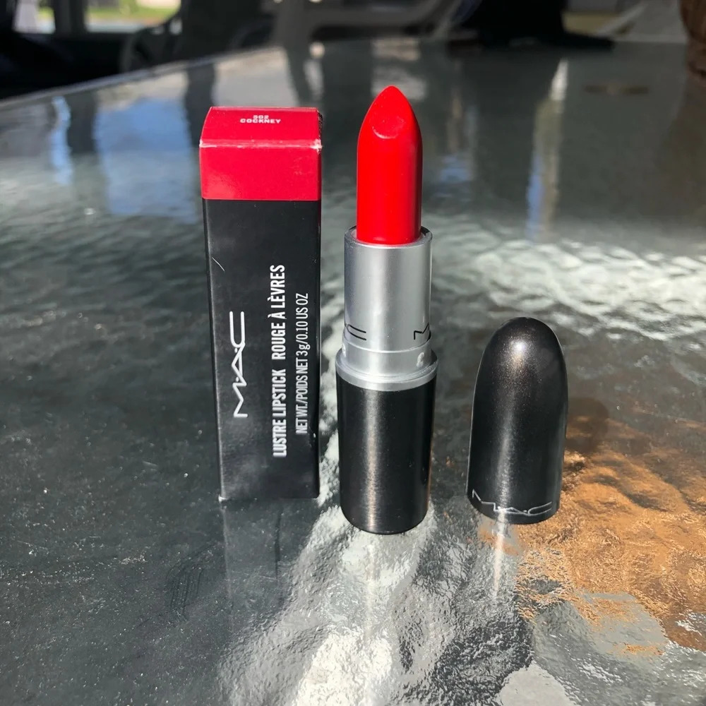 NIB MAC COCKNEY LIPSTICK